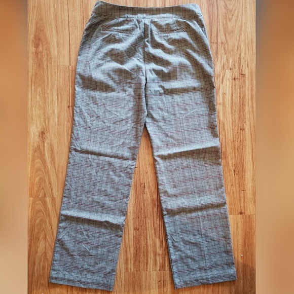 IZOD Straight Fit Plaid Pants (Size 8) - Picture 3 of 6